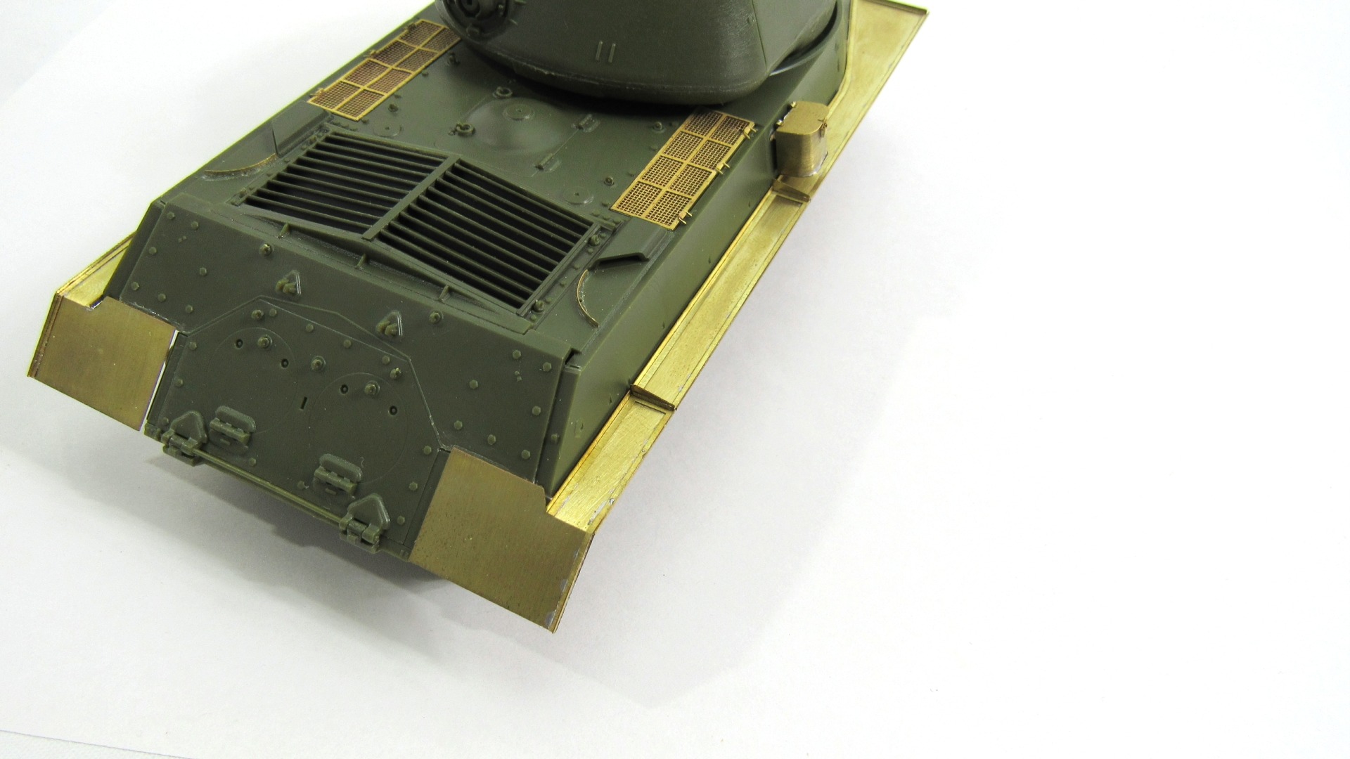 70952df46ad6a32a7d7cbc3f54b7f56fc0a39f7c